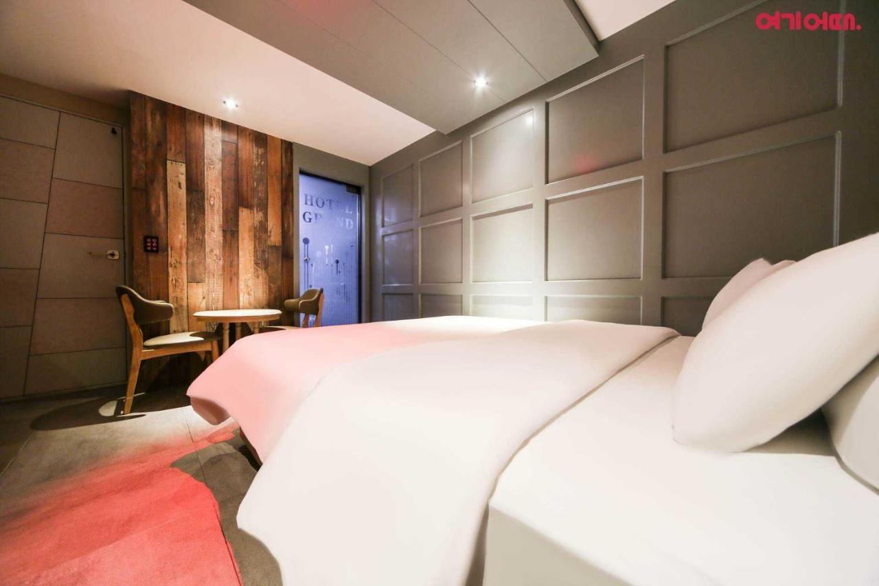 Goodstay Grand Motel Chuncheon Ngoại thất bức ảnh