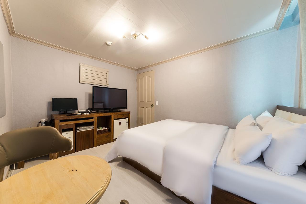 Goodstay Grand Motel Chuncheon Ngoại thất bức ảnh