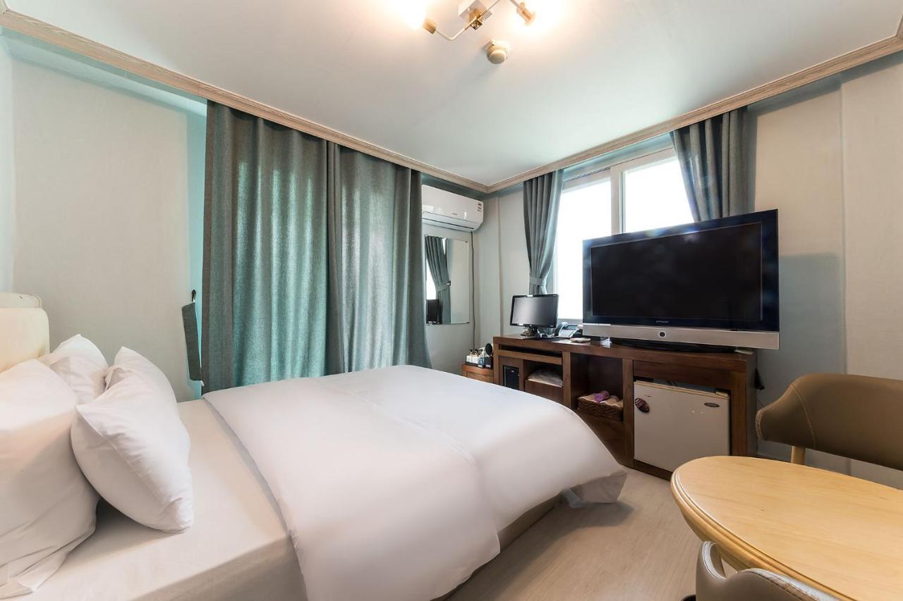 Goodstay Grand Motel Chuncheon Ngoại thất bức ảnh